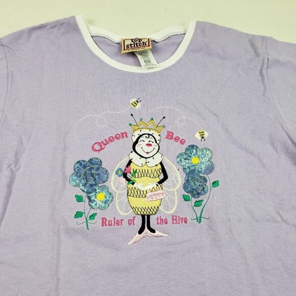 Vintage Embroidered Queen Bee Tee Purple Womens Medium Short Sleeve T-Shirt Crew - Picture 2 of 11